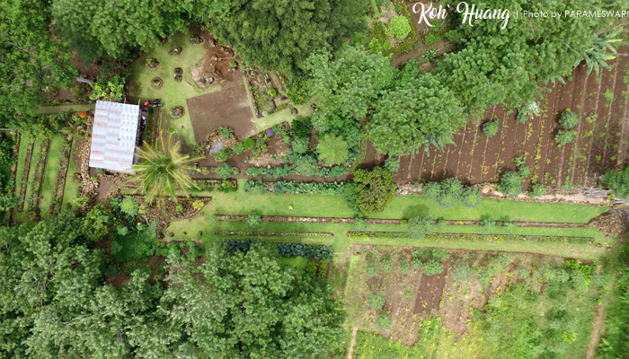 foto drone taman batu organik