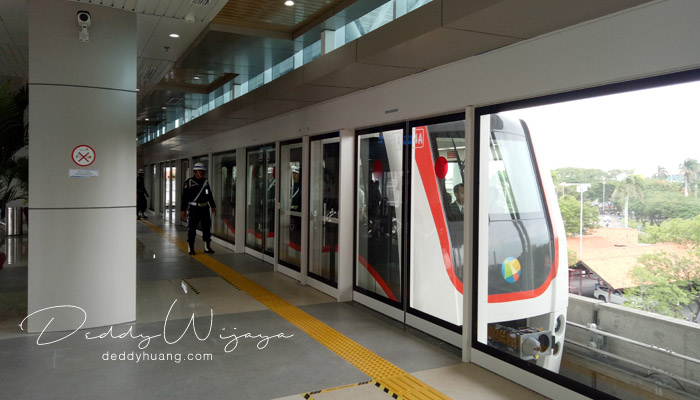 skytrain bandara soekarno hatta